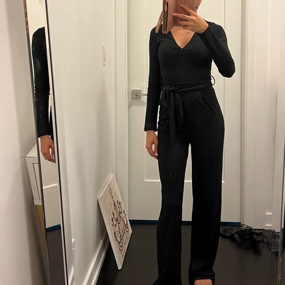 One piece romper from pretty little thing - Picture 1 of 5